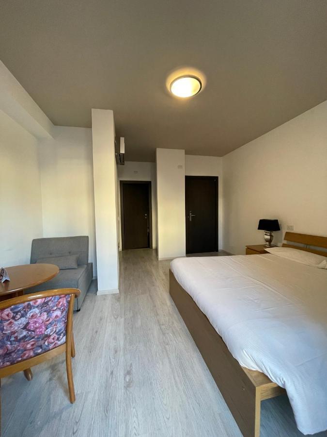 Urban Homy Gorizia Bed & Breakfast ภายนอก รูปภาพ