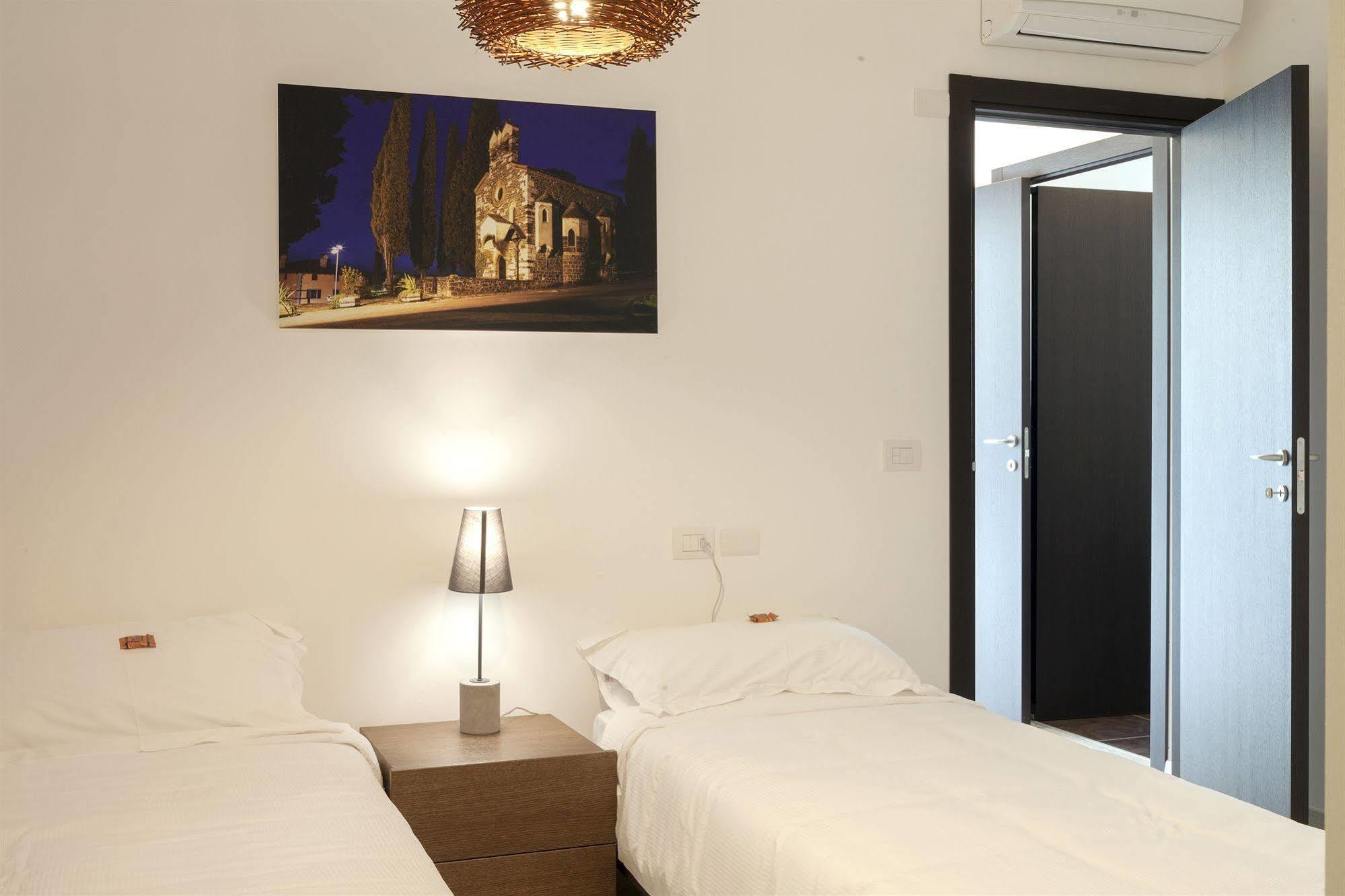 Urban Homy Gorizia Bed & Breakfast ภายนอก รูปภาพ